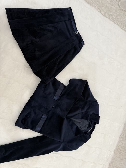 Одежда для девочек в хорошем состоянии , дешево