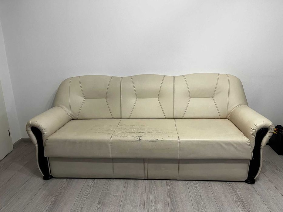 Canapea gratuită – necesită retapițare