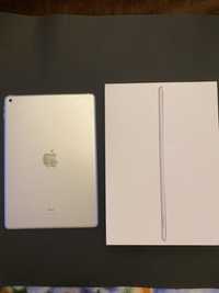 Apple ipad 8 ,32 gb ,10.2