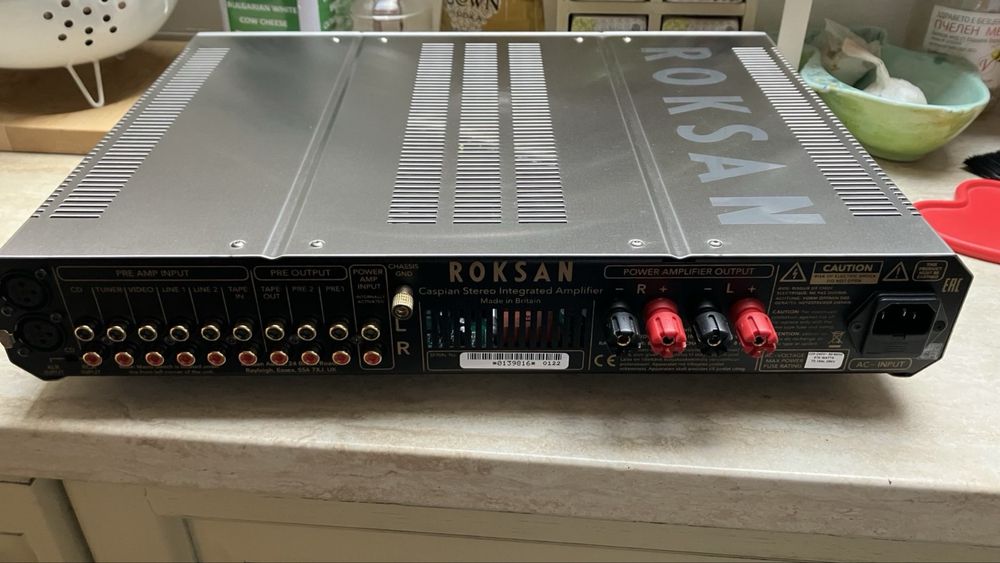 Интегриран исилвател Roksan Caspian M2