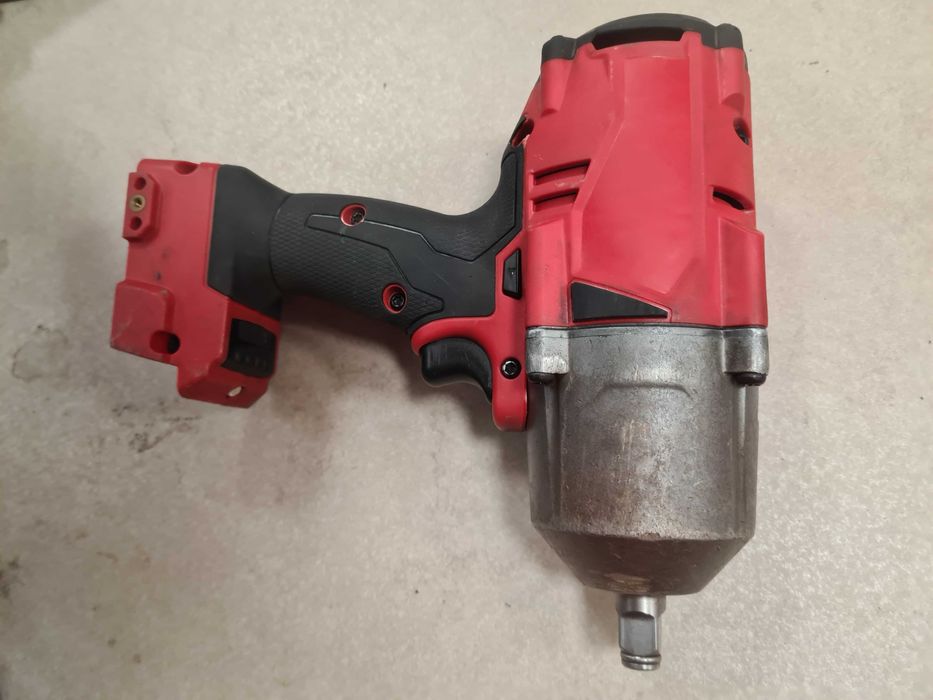 Milwaukee  машини