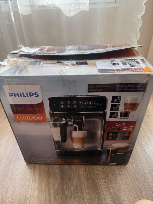 Кафеавтомат Philips EP3243/50 LatteGo