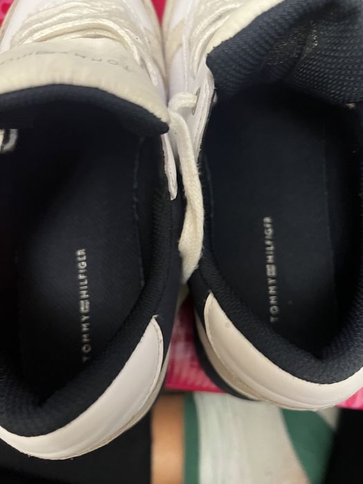 Adidasi purtati de cateva ori unisex