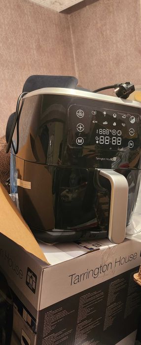AirFryer чисто нов