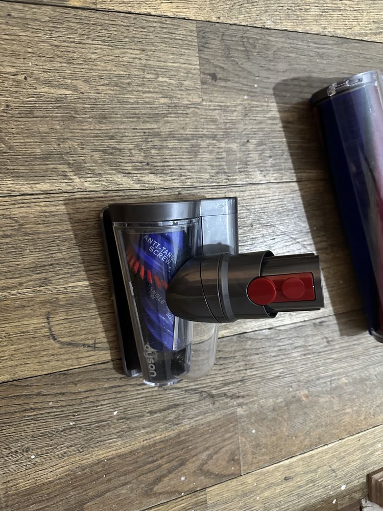 Acesoriu Perie Laser pentru  Dyson V12