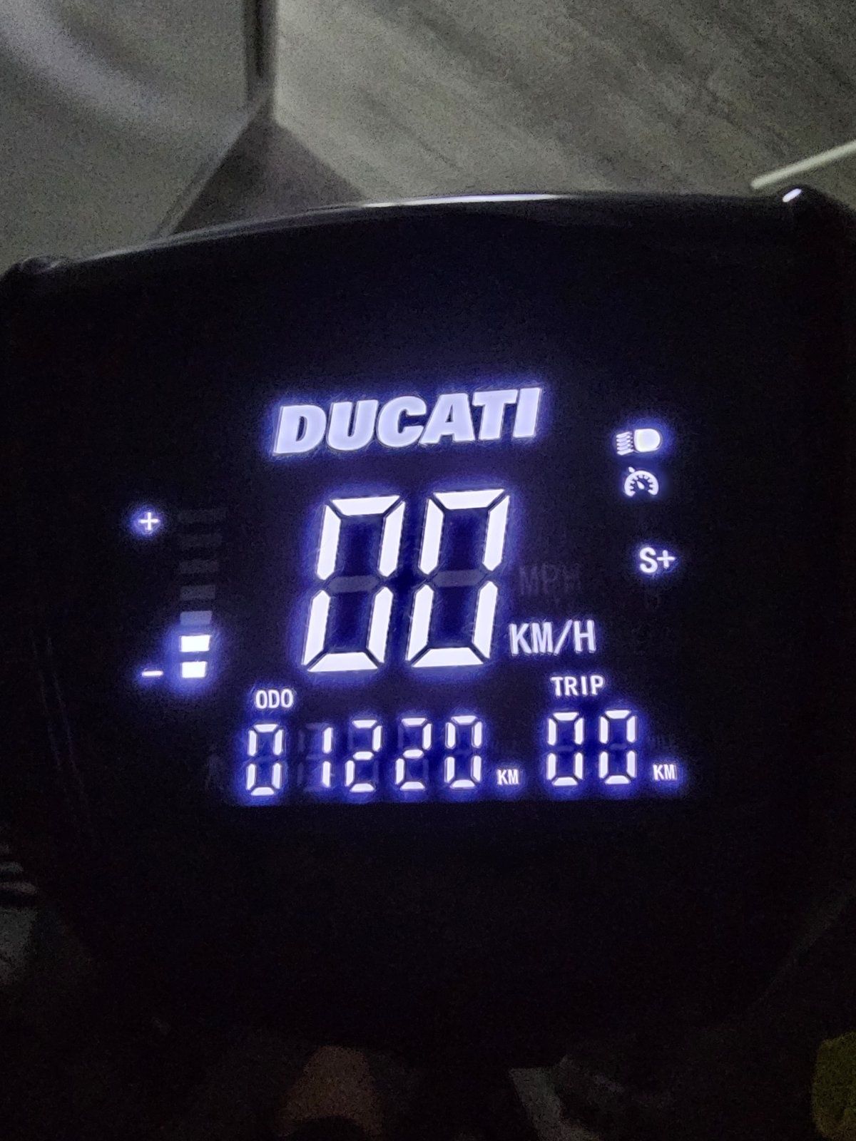 Електрическа тротинетка Ducati pro 3