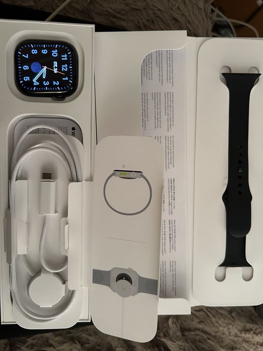 Apple Watch Series 10 M/L 46 мм черные