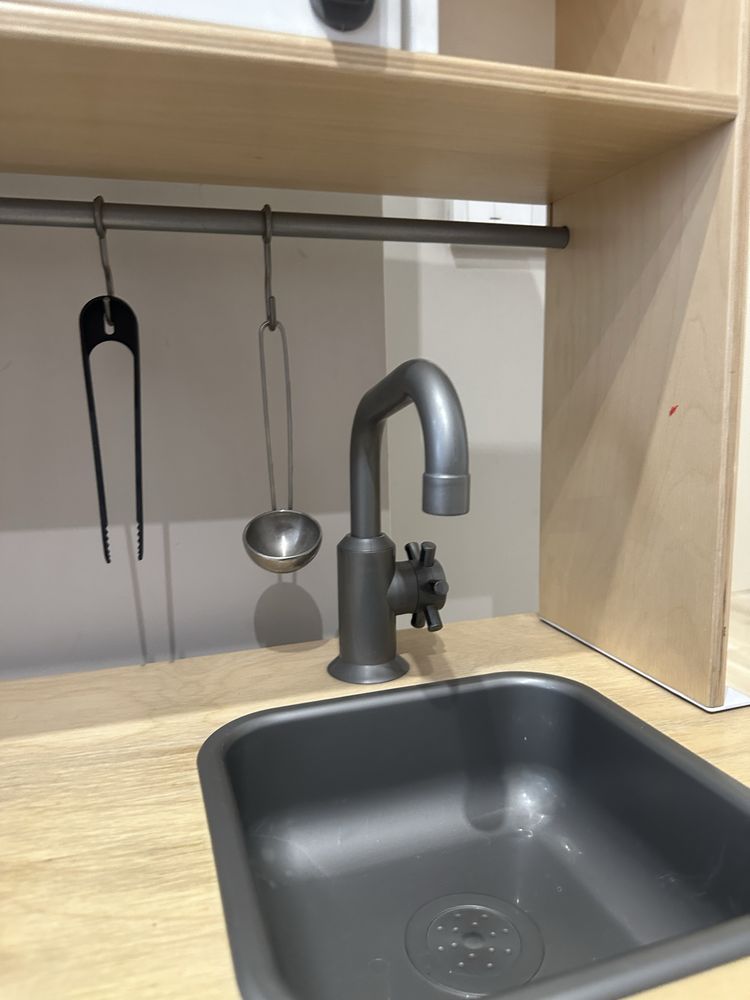 Продам детскую кухню Ikea -Икеа