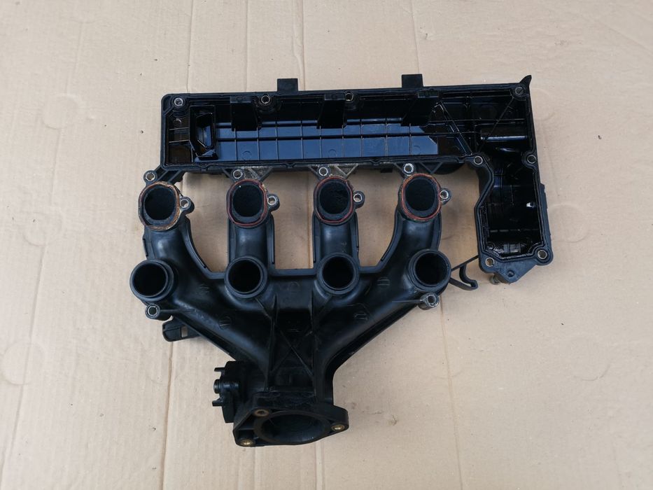 Capac culbutori / epurator peugeot 407 2.0 hdi 136cp rhr 9645977980