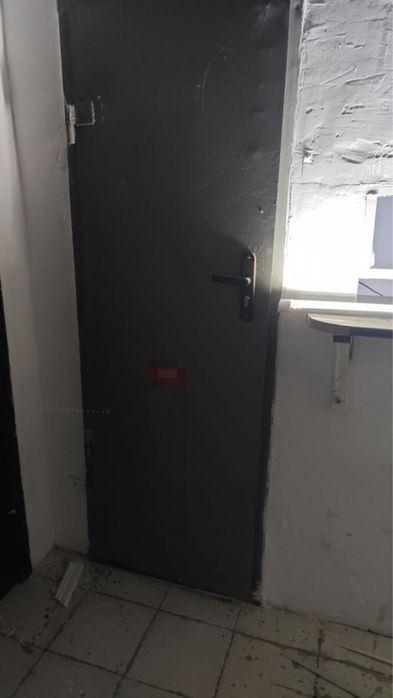 Продам дверь металлическую