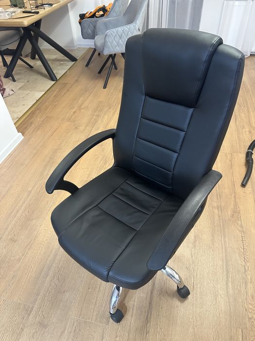 Scaun de birou ca nou