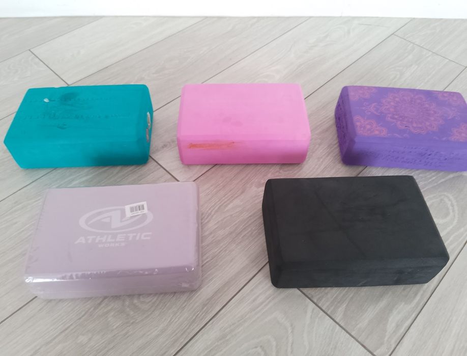 Блоки для йоги, гимнастики, балета, фитнеса.