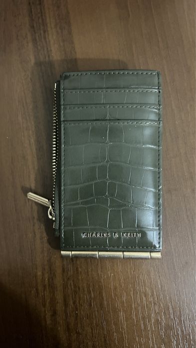 Кошелек Charles & Keith, зеленый
