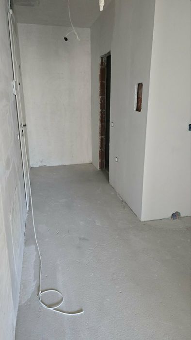 Просторен тристаен апартамент в Гоце Делчев с АКТ 16!