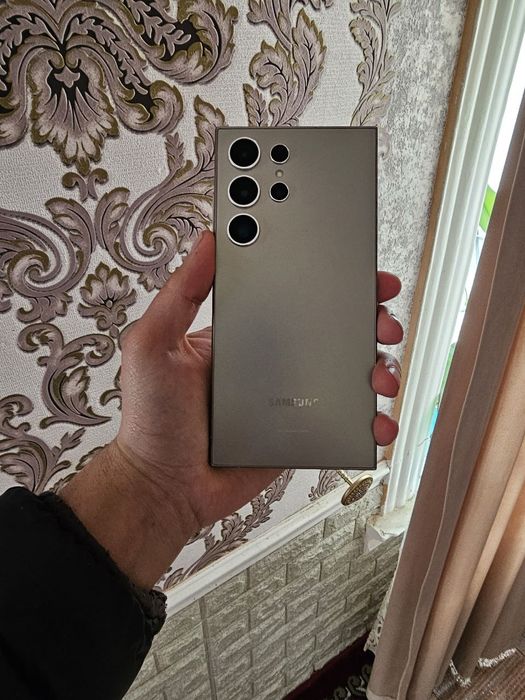 Srochno Samsung S24 Ultra 12/256g  2sim sotiladi