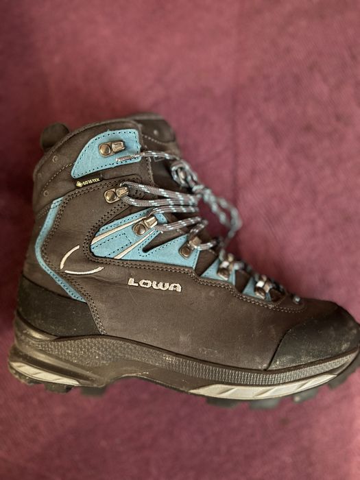 Bocanci trekking Lady GTX Lowa - nabuc GoreTex Vibram - masura 39