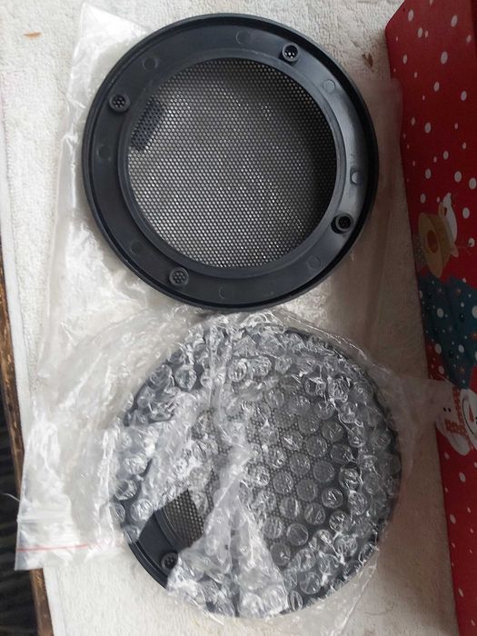 Plase protectie (grile originale difuzoare Magnat)