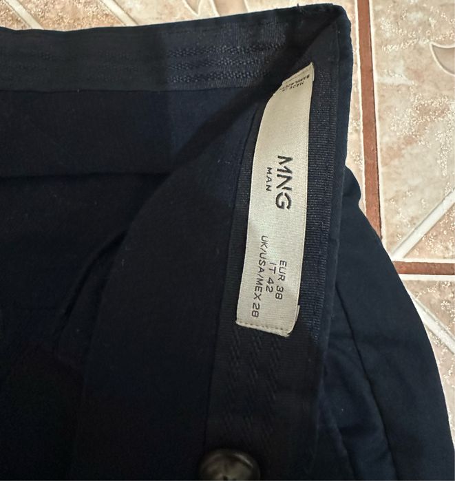 Pantaloni de barbati Mango chino