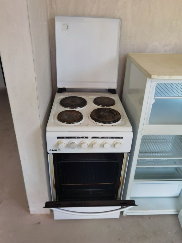 Продавам 3 кухненски електроуреда NEO