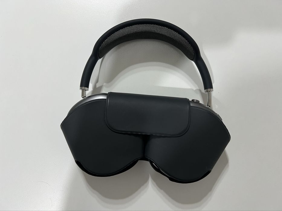 Продаю AirPods Max (1 поколение)