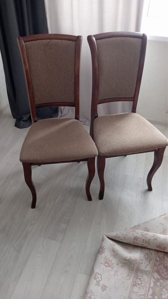 Стол с 6 стульями. Производство Малайзия