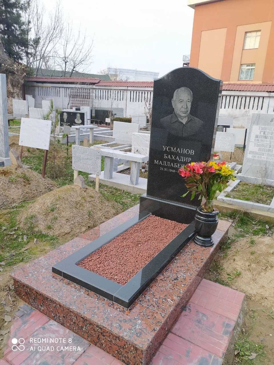 Памятники из качественного гранита, оптовые цены, свой цех