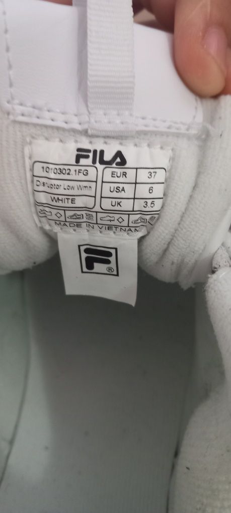 Adidași fila NOI