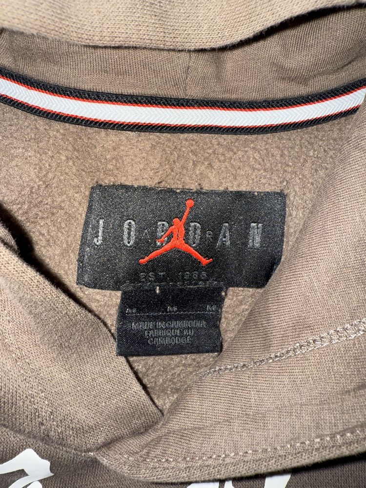 Анцунг Jordan колаборация