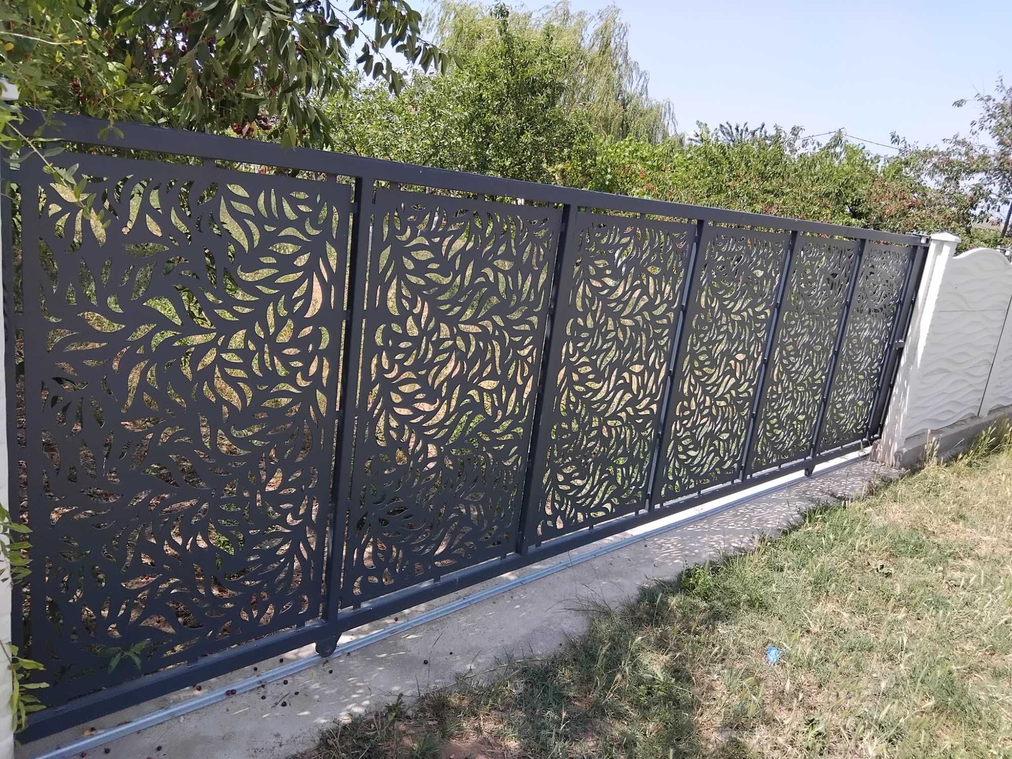 Porti,balustrazi,garduri din placi prefabricate