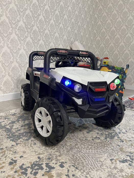 Продам детский электромобиль
