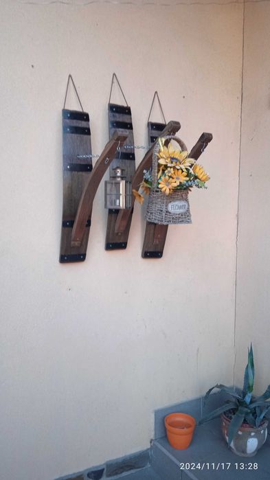 Ornament ,decoratiune tip suport ghivece flori.