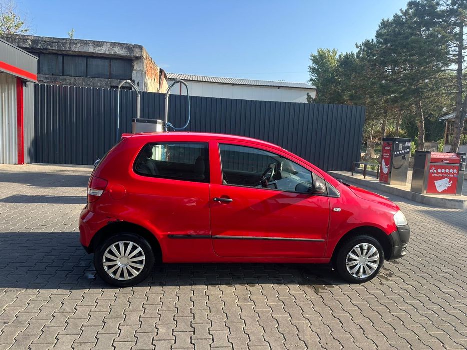 Volkswagen Fox 2006 – 1.2 benzină, manuală – 1.100 € negociabil