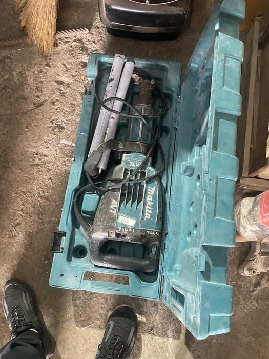 Продам Отбойник Оригиналы Makitta