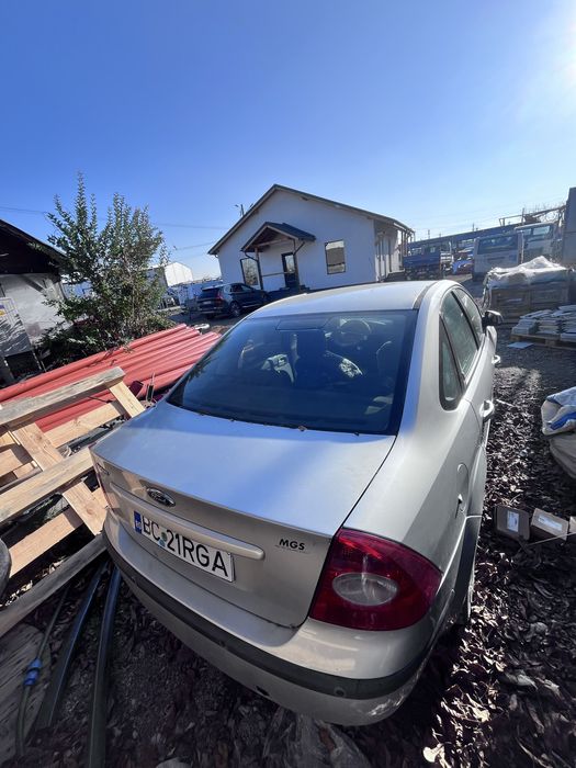 Ford Focus 1.6 benzina Dezmembrari