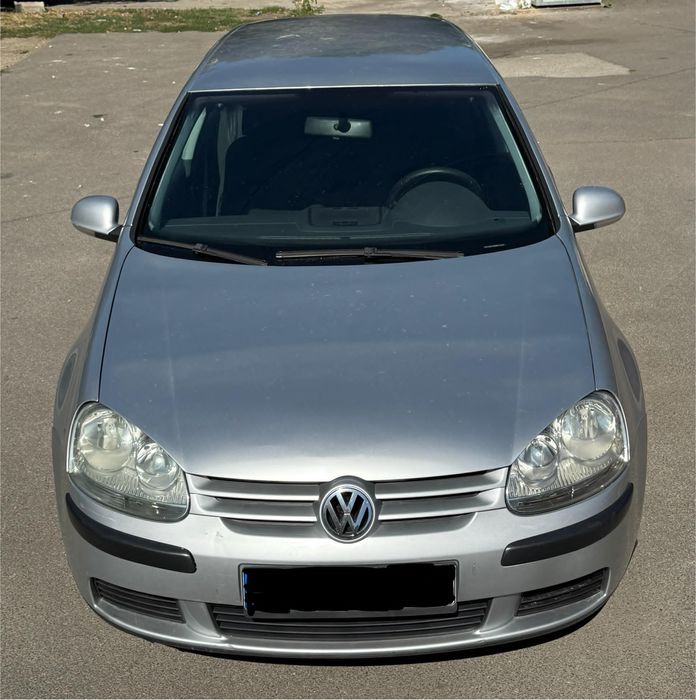 Vând Golf 5 1.9 tdi