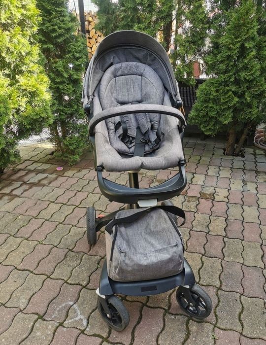 Cărucior Stokke Xplory V5