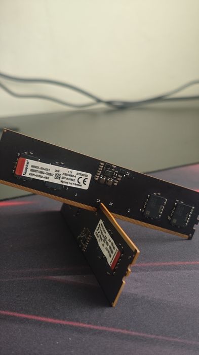Продам Оперативную Память Kingston DDR5 16GB 5600Mhz