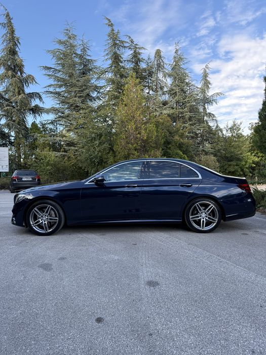 Mercedes-benz E220 9G/AMG Packet/Digital/Head up/Keyless go/Distronic