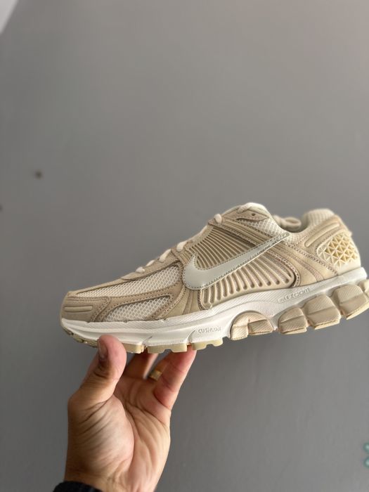 Nike Vomero 5.