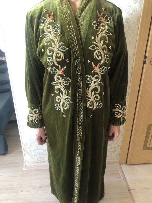 Продам 3 новых камзола