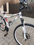 Vând bicicleta 26" în stare bună