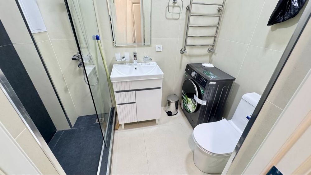 Сдается в аренду 3 комнат, Геофизика Новостройка  #ZOR