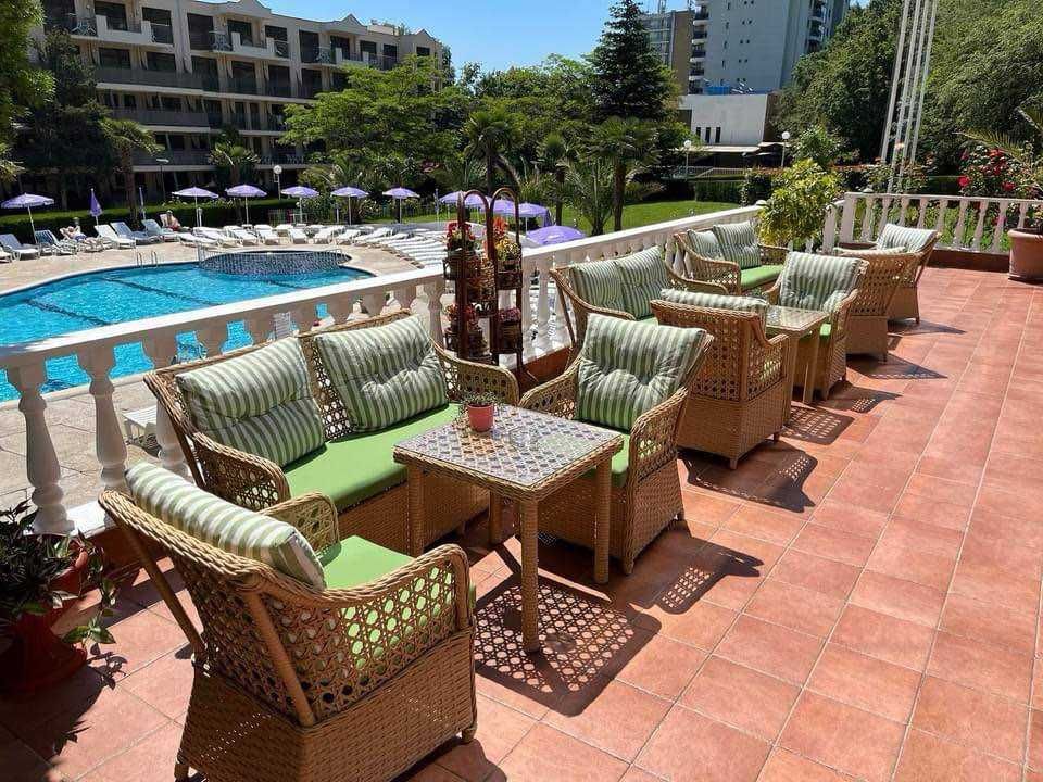 Дава се под наем Заведение в к.к. Златни пясъци - 35 кв.м за 62.73 € - Снимка #2