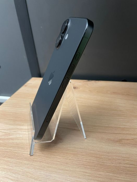 iPhone 16 128Gb baterie 100%