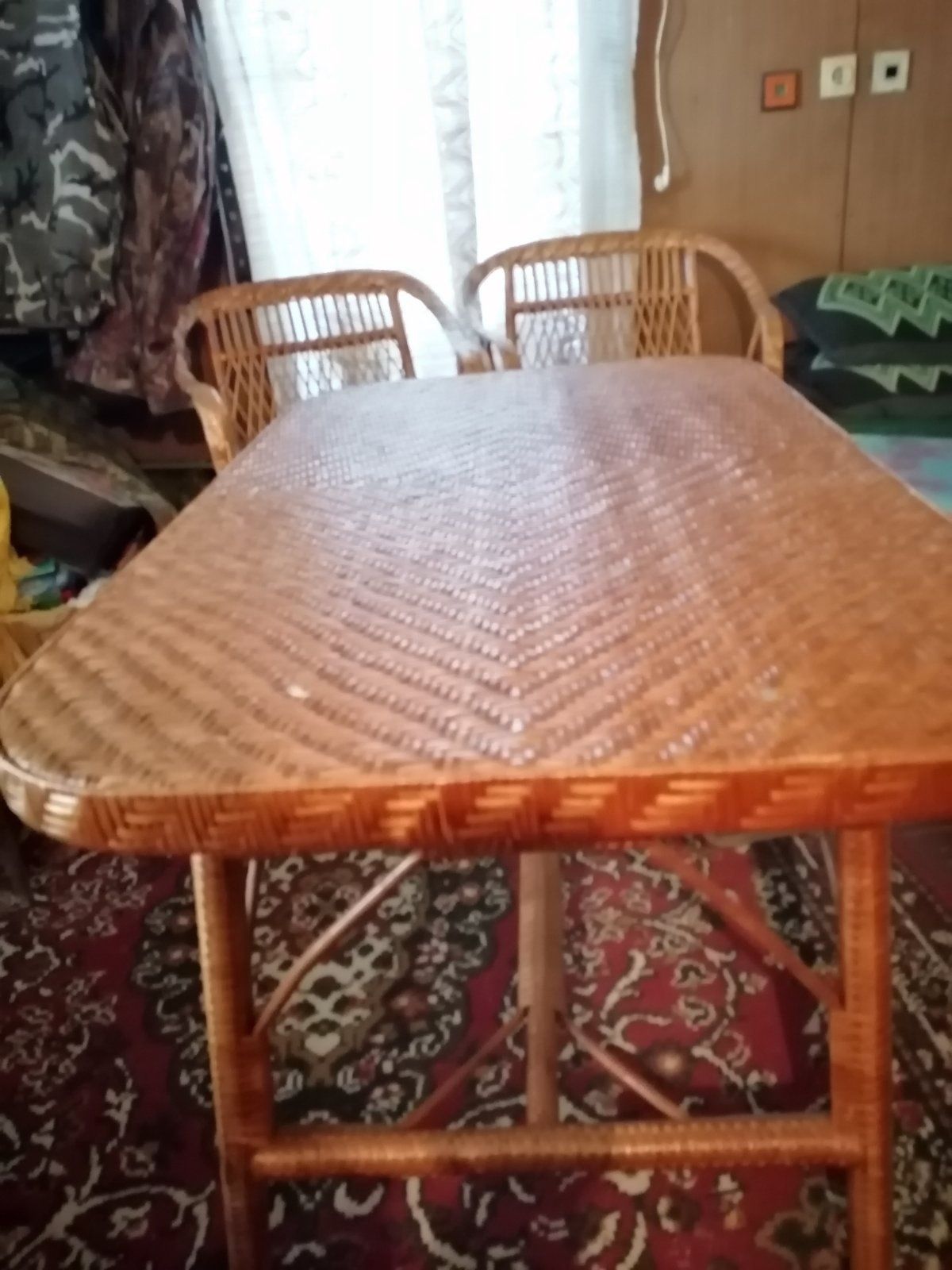 Столове / кресла и маса от ракита ракита