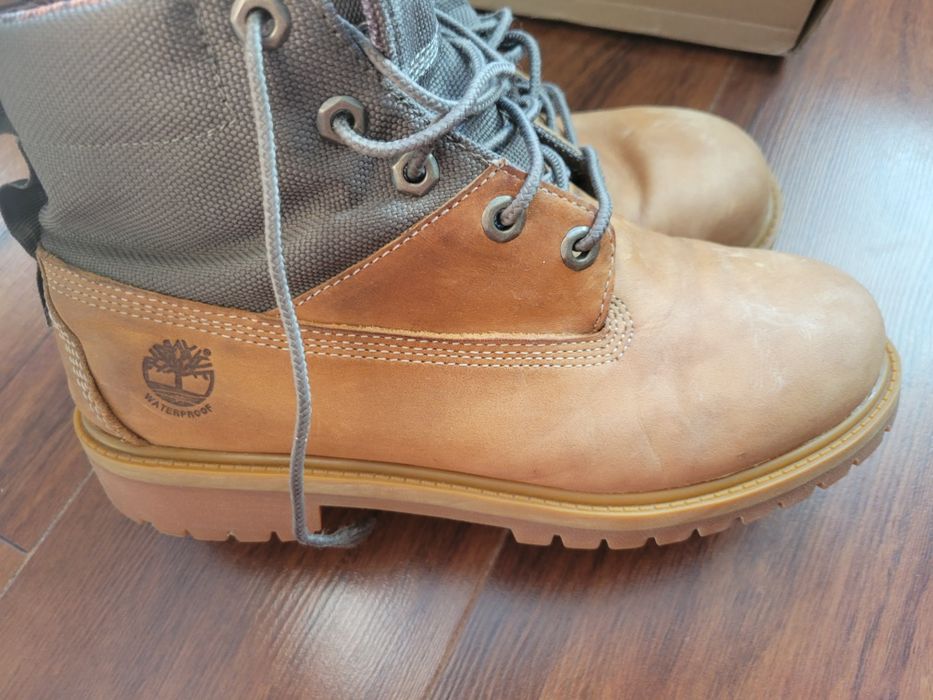 Ghete baiati timberland marimea 38 (25cm)