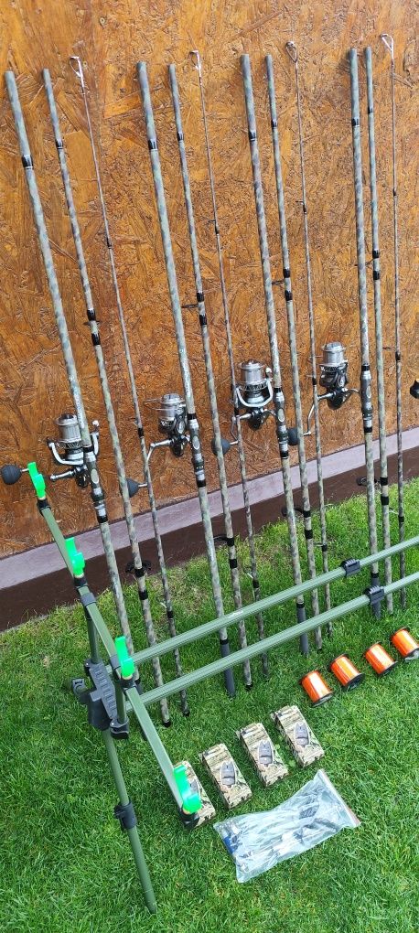 Set 4 Lansete Carbon 3,90m,3,75 LBS,4 Mulinete 10000,Rod Pod Echipat