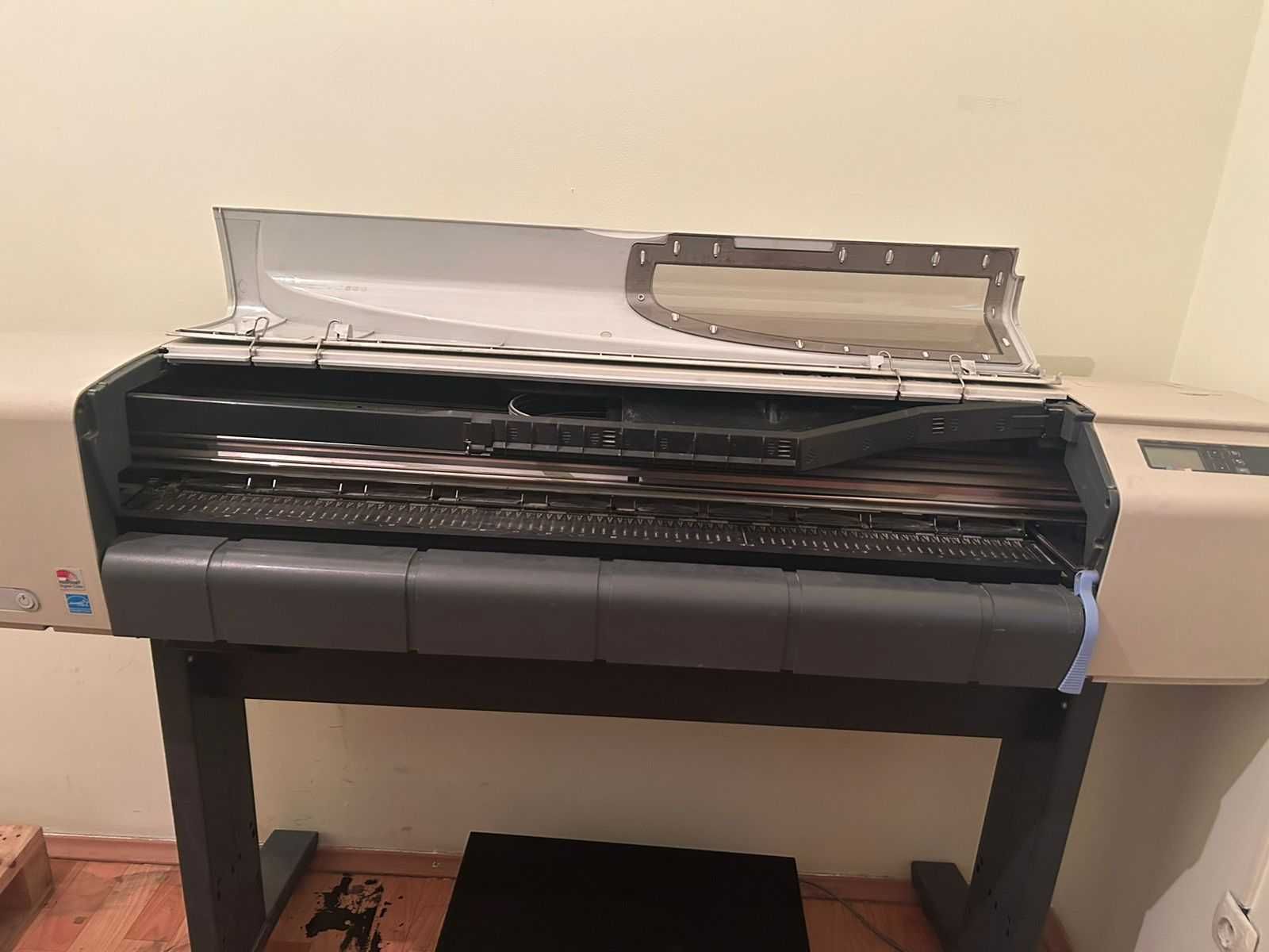 Продам Струйный плоттер HP DesignJet 510ps