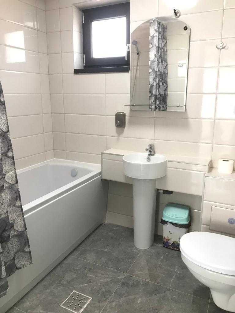 Regim Hotelier/Garsonieră 50 mp/balcon , spațios, curat, modern.