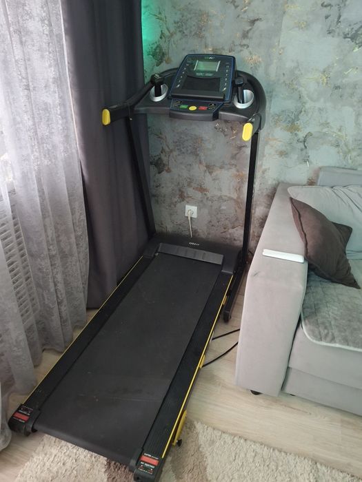 Продам беговую дорожку